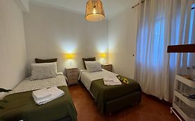 Quarto Duplo Com Terraco E Casa De Banho Privativa - Em Casa De Praia Em Almograve - Trilho Dos Pescadores
